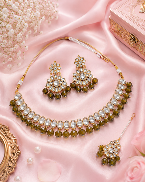 Pearls With kundan Work Necklace Set With Earrings & Tikka