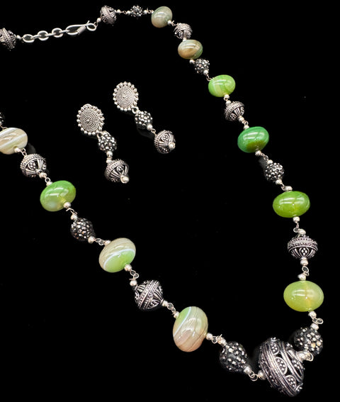 The unique colorful gems with beaded stones design Beautiful work oxidised Necklace with earrings