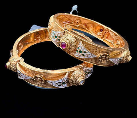 (Not original Gold )Royal look Gold plated original Kundan stone beautiful design Designer Kade (Openable , Screw Designed)pair
