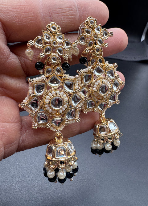 Beautiful Kundan & Pearls work jhumka (very lite weight)