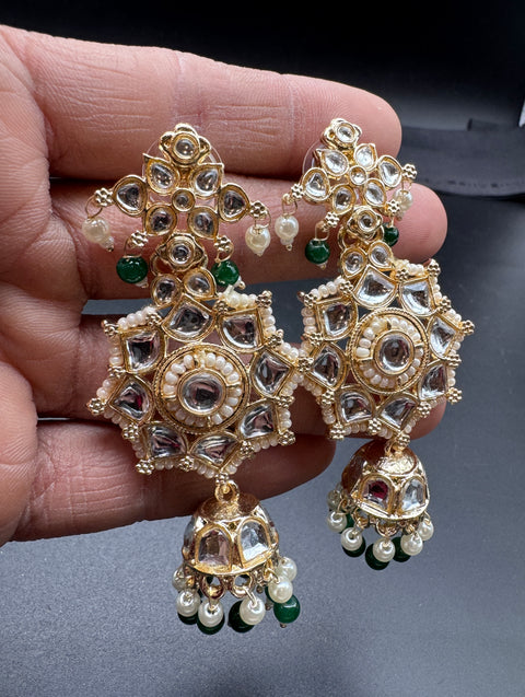 Beautiful Kundan & Pearls work jhumka (very lite weight)
