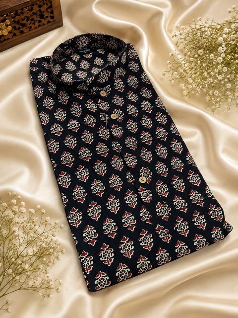 Pure cotton based Men’s Printed kurti (sizes mentioned in inches ,not according to the label on Kurti)size 44 kurti- Length 40 inches and size 46-length 42 inches ) Kurti only. Pants not included.