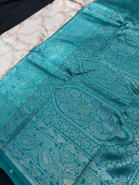 Soft Silk Saree with contrast beautiful pallu and blouse