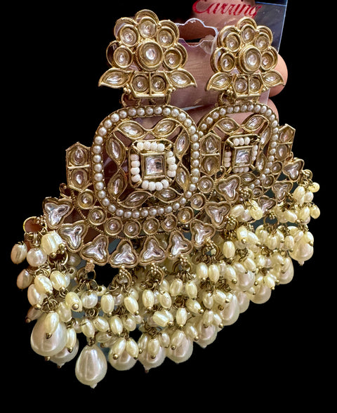 Beautiful Kundan & Pearls work bigger earrings (very lite weight)