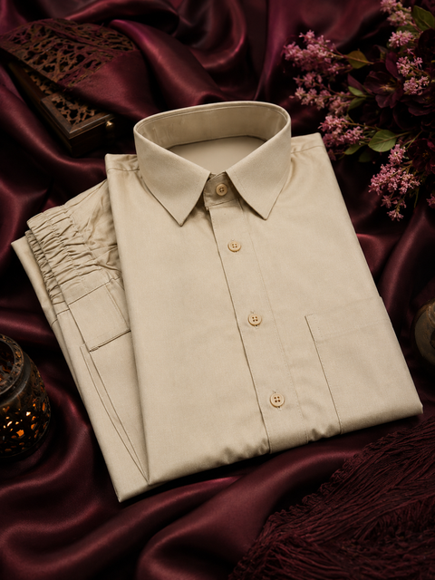Cotton linen based Men’s kurta with Pants (slight variation in color and design is possible )