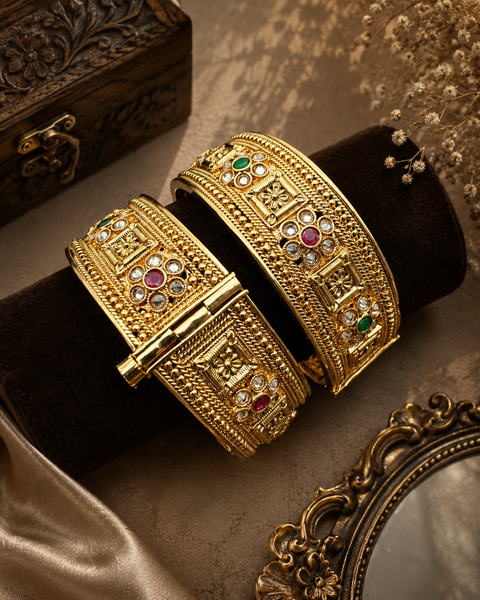 (Not original Gold )Royal look Gold plated original Kundan stone beautiful design Designer Kade (Openable , Screw Designed)pair