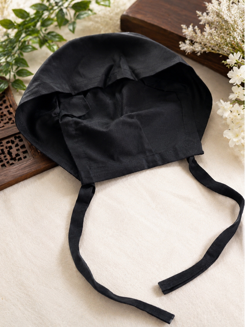 Men’s Black Punjabi Patka, crafted for a smart and traditional look.
Comfortable, stylish and perfect for mens for everyday or special occasions.