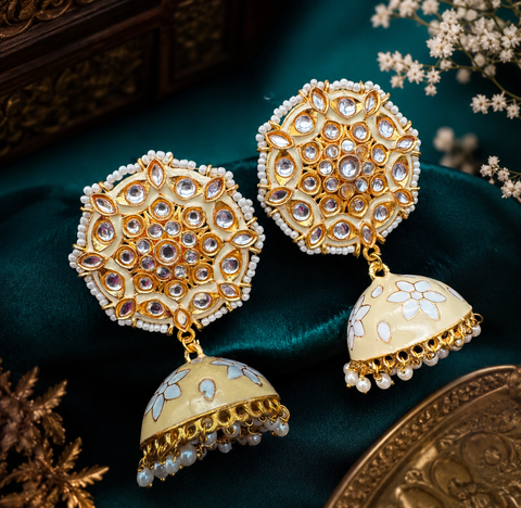 Meenakri work with Kundan & pearl jhumka