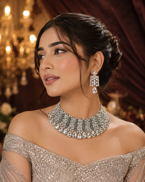 Silver Jerkan Stone Beautiful Necklace Set ( Slight variation in colour and design is possible)