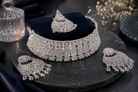 Silver Jerkan Stone Beautiful Necklace Set (slight variation in color and design is possible)