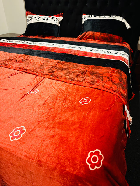 Beautiful mandala Print Very Soft & Warm Fleno Bed Sheet With 2 Pillow Covers And Duvet Cover Of Reversible Design