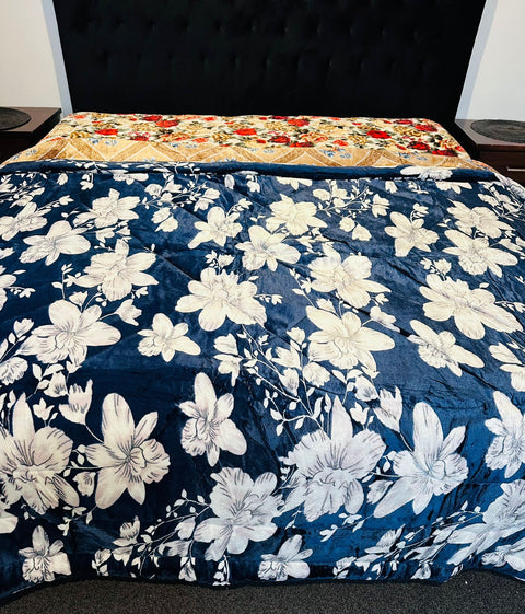 Beautiful two sided Design 220 X 230 Cm Heavy Weight Quilt With Microfibre Filling (Super King Size Bed)