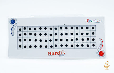 Plain black bindi