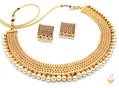 Small Size Beautiful Gold Plated (Artificial) Necklace Set with pearls
