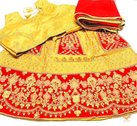 Kids stitched heavy lehnga size (4-5 years)