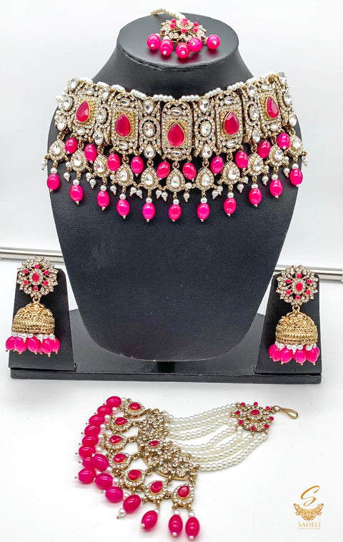 Mazenta Pink  Stones With Jerkan Stones & Moti Work Beautiful Necklace Set With Pasa