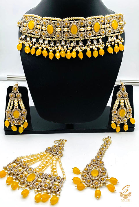 Mustard stones with jerkan stones & moti work beautiful necklace set with pasa