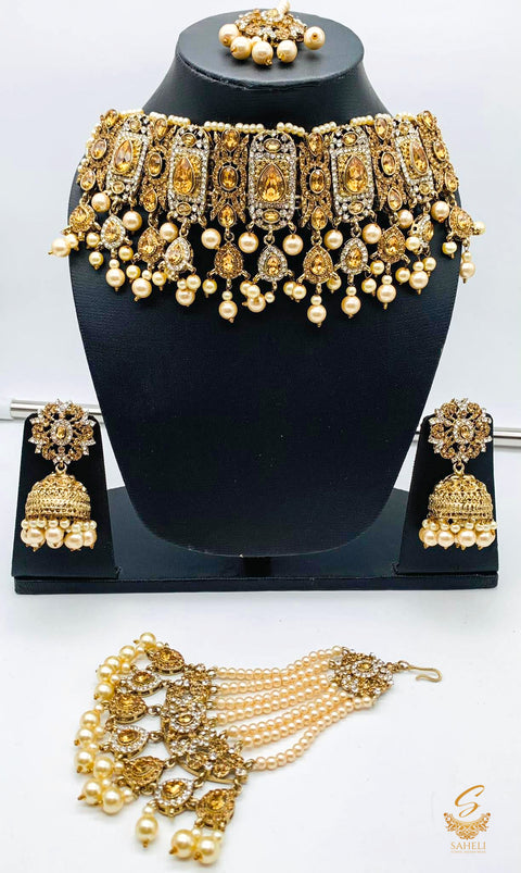 Golden yellow Stones With Jerkan Stones & Moti Work Beautiful Necklace Set With Pasa