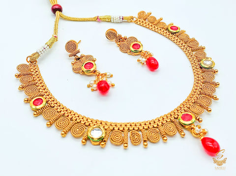 Small Size  south indian style Beautiful Gold Plated (Artificial) with kundan stone Necklace Set