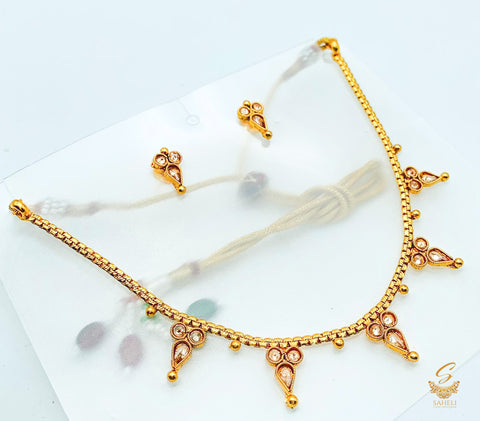 Small Size  south indian style Beautiful Gold Plated (Artificial) with polki stone Necklace Set