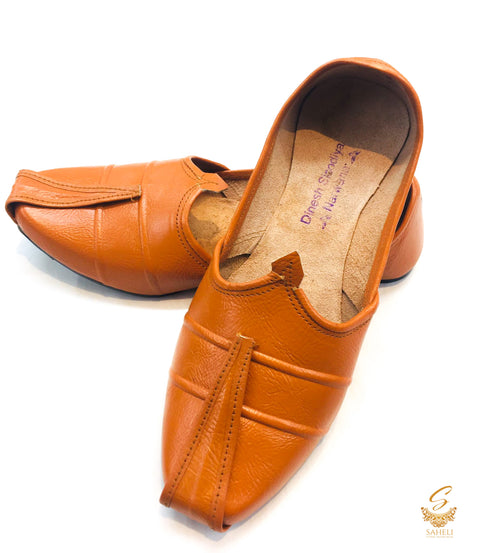 Gold colour Mens Punjabi jutti