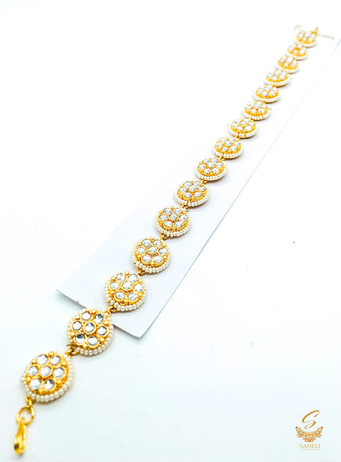 Kundan with pearls golden colour Sheeshpatti