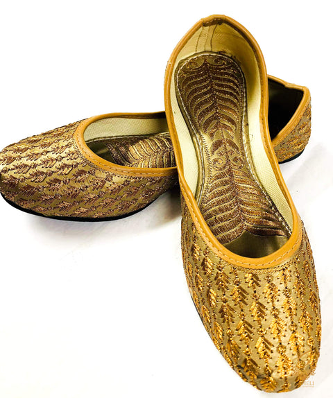 Metallic Grey Colour Pure Leather Soft Cushioned Punjabi Jutti