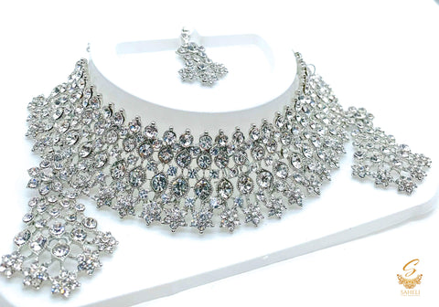 Silver Jerkan Stone Beautiful Necklace Set