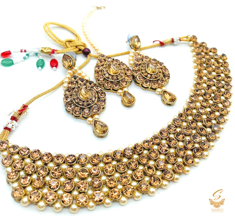 Golden stone  with pearls beautiful necklace set