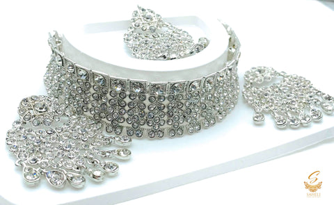 Silver Jerkan Stone Beautiful Necklace Set