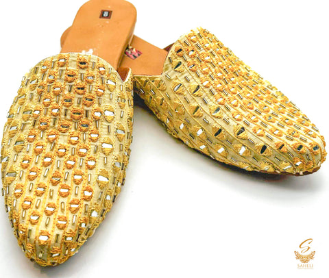 Handcrafted with jardosi work back open jutti